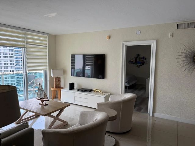 4 of 25 - 3801 S Ocean Drive #14v, Hollywood, FL
