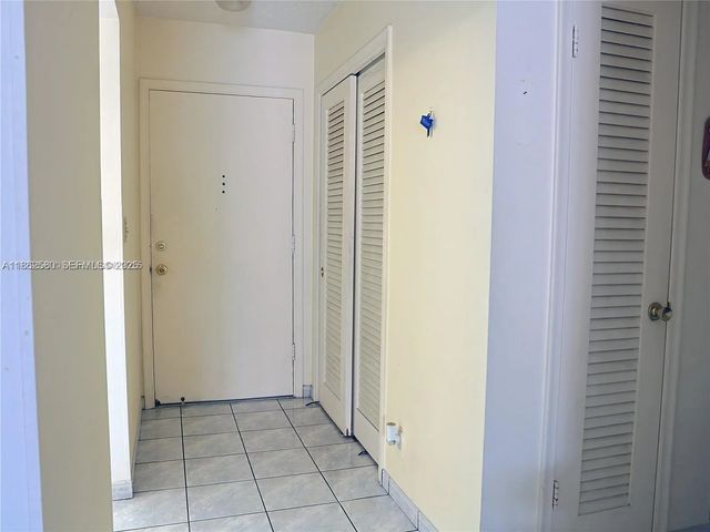 4 of 16 - 319 Ne 14th Avenue #505, Hallandale Beach, FL