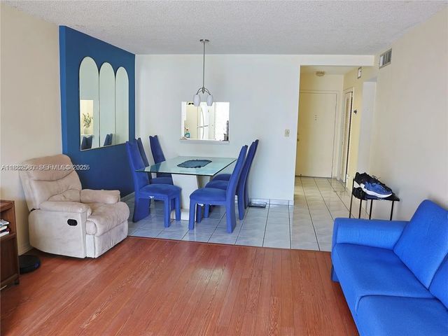 5 of 16 - 319 Ne 14th Avenue #505, Hallandale Beach, FL
