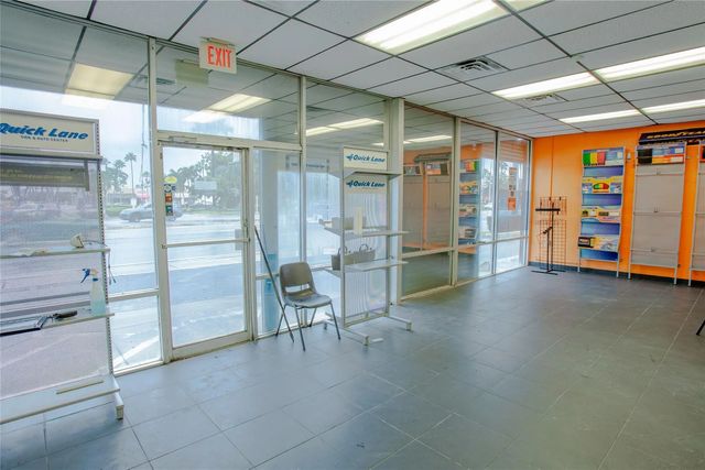 5 of 14 - 20390 S Dixie Highway, Cutler Bay, FL