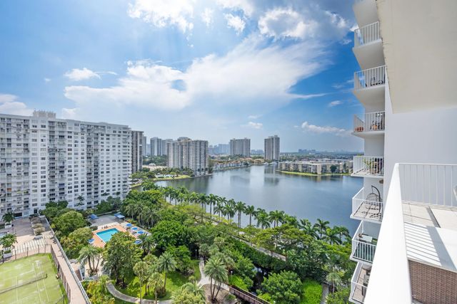 5 of 48 - 2801 Ne 183rd Street #1606w, Aventura, FL