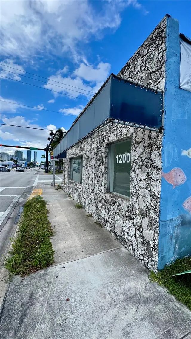 1200 S Federal Highway, Fort Lauderdale