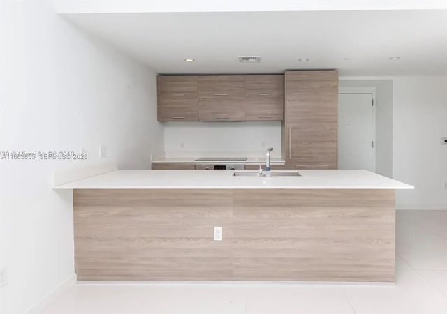 2 of 37 - 1300 S Miami Avenue #1602, Miami, FL