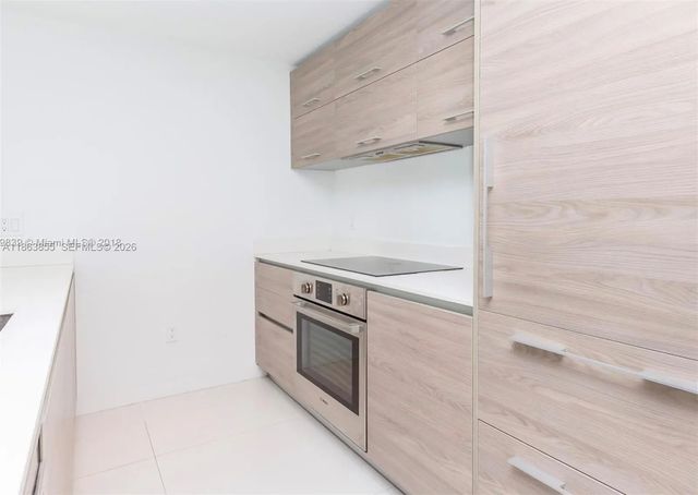 4 of 37 - 1300 S Miami Avenue #1602, Miami, FL
