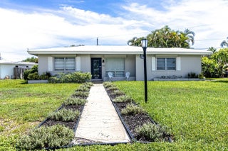 Photo of Listing #F10523371