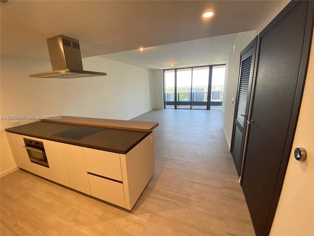 3 of 24 - 1000 Brickell Plaza #3010, Miami, FL