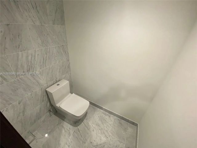 4 of 24 - 1000 Brickell Plaza #3010, Miami, FL