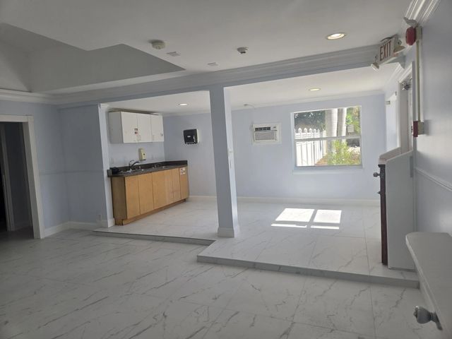 4 of 18 - 1100 Ne 23rd Drive, Wilton Manors, FL