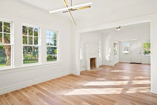 Photo of Listing #R11118687