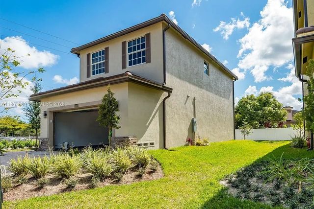 2 of 57 - 5400 Nw 57th Court, Tamarac, FL