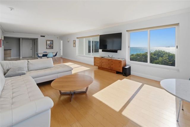 2 of 30 - 1151 N Fort Lauderdale Beach Boulevard #4c, Fort Lauderdale, FL