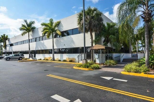 5600 Sw 135th Avenue, Miami