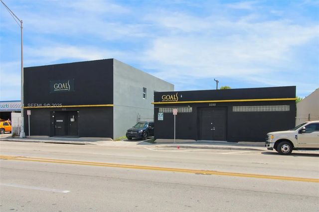2 of 8 - 3270 Nw 36th Street, Miami, FL