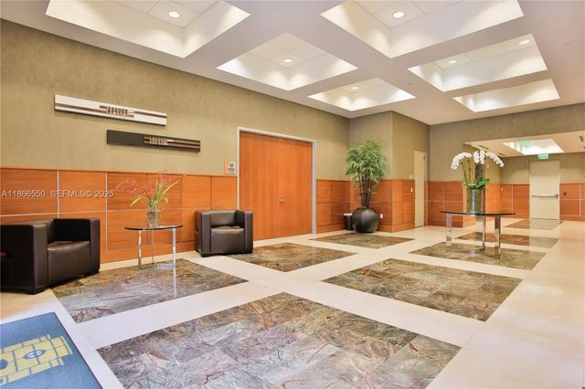 5 of 21 - 135 San Lorenzo Avenue #150, Coral Gables, FL