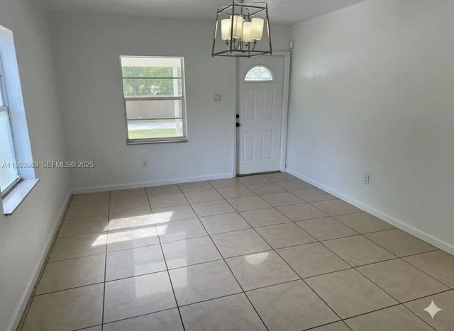 4 of 23 - 1178 Nw 105th Terrace, Miami, FL