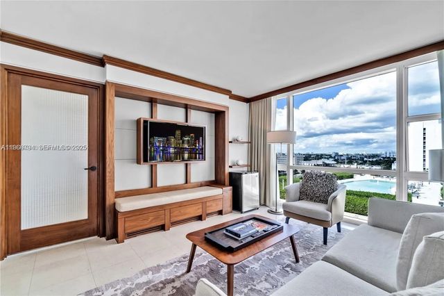 4 of 25 - 6801 Collins Avenue #818, Miami Beach, FL