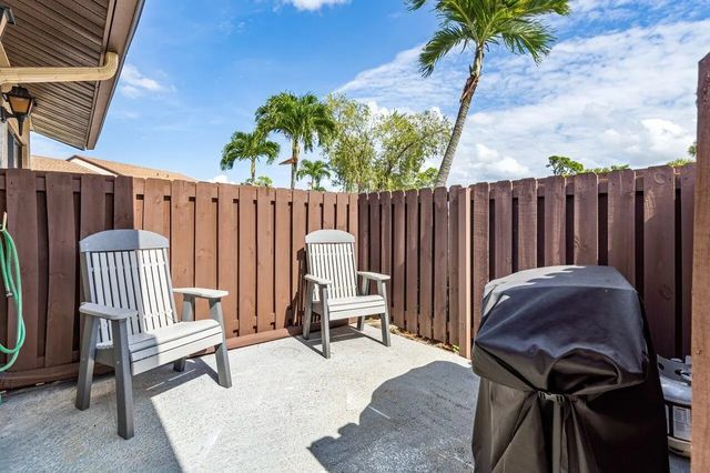 4 of 38 - 816 Sky Pine Way #g, Greenacres, FL