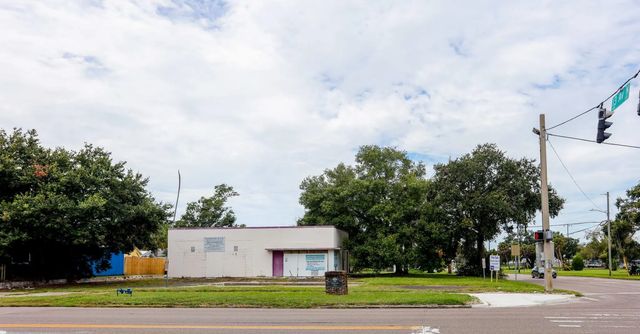 1246 N 16th Street, St. Petersburg