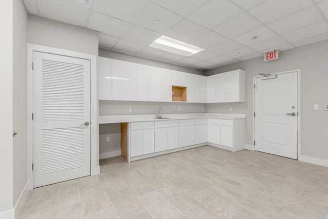 4 of 14 - 41 Sw Seminole Street #210, Stuart, FL