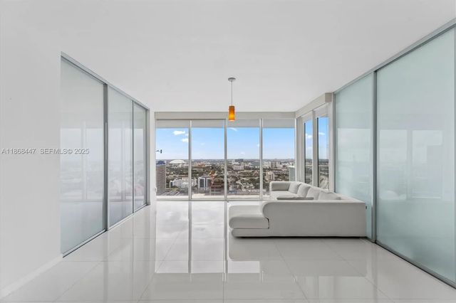 2 of 48 - 1040 Biscayne Boulevard #3106, Miami, FL