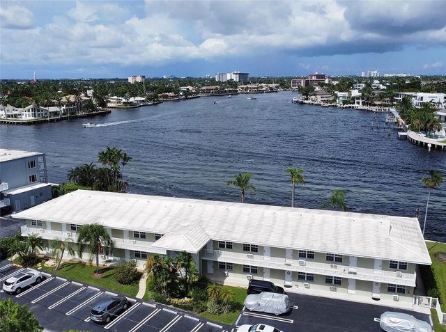 4 of 24 - 1105 S Riverside Drive #205, Pompano Beach, FL
