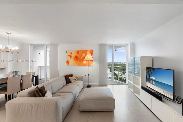 5 of 62 - 2401 Collins Avenue #1808, Miami Beach, FL