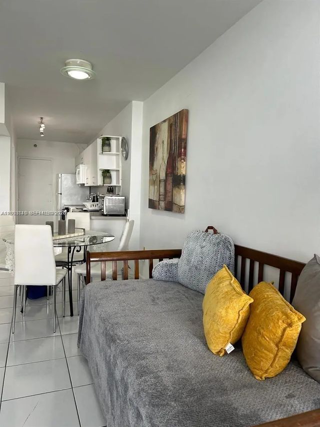 100 Lincoln Road #437, Miami Beach