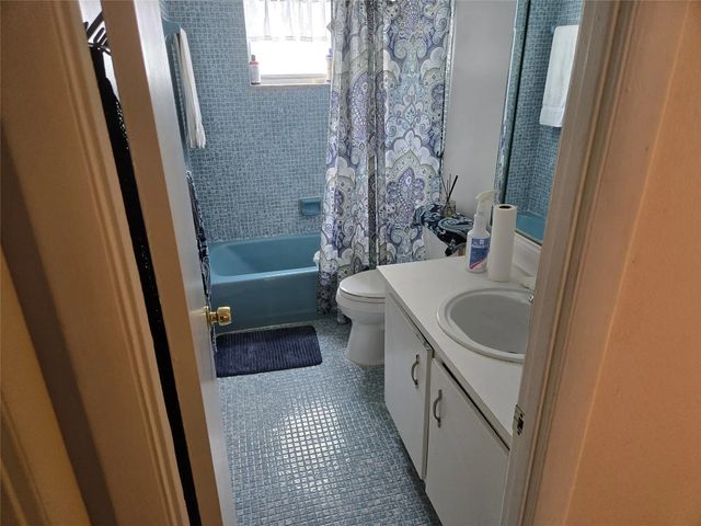 3 of 11 - 3080 Holiday Springs Boulevard #209, Margate, FL