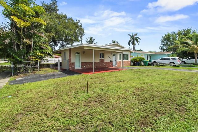 3 of 28 - 846 Nw 10th Avenue, Dania Beach, FL