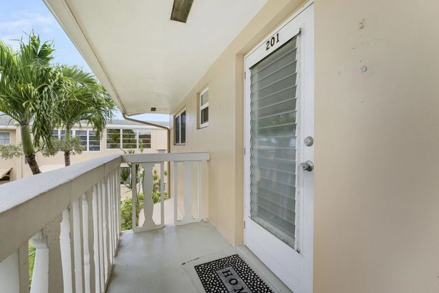 2 of 25 - 2132 Ne 1st Way #201, Boynton Beach, FL
