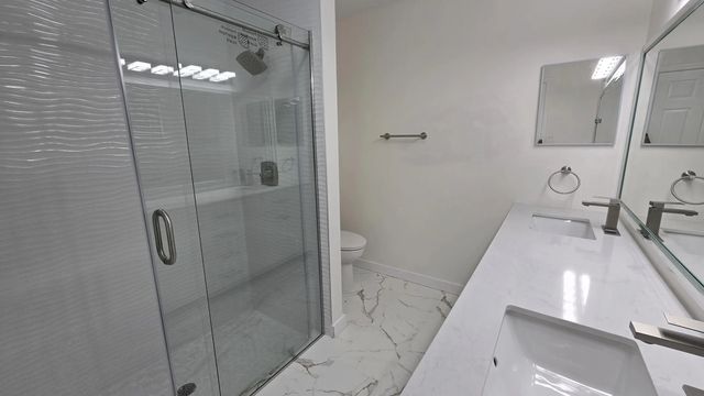 5 of 25 - 5622 Royal Lake Circle, Boynton Beach, FL
