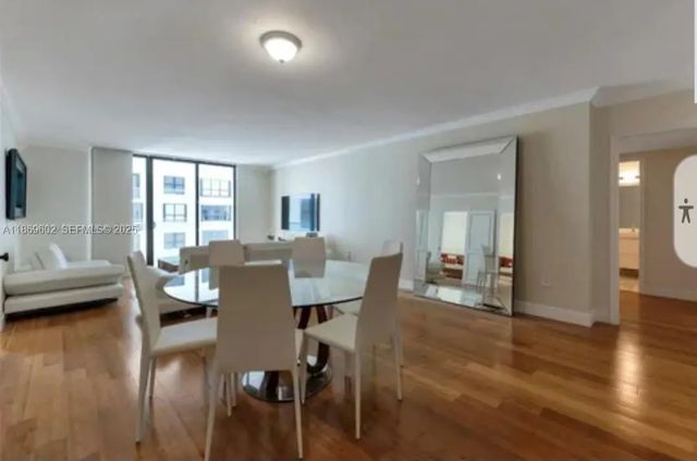 2 of 20 - 9801 Collins Avenue #10t, Bal Harbour, FL