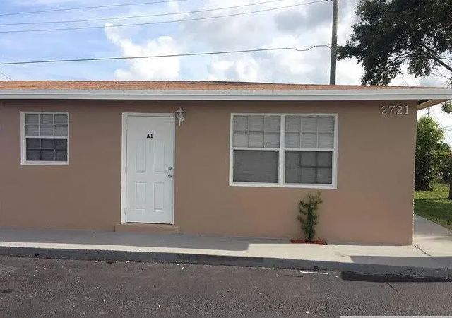 3 of 6 - 2721 Avenue Avenue S #a1, Riviera Beach, FL