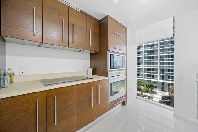 2 of 20 - 475 Brickell Avenue #1815, Miami, FL