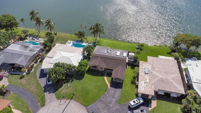 4 of 49 - 1774 Nw 39th Place, Oakland Park, FL