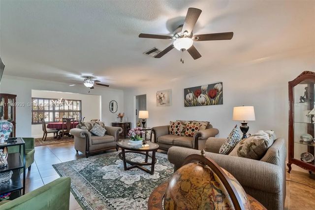 4 of 21 - 9021 Nw 13th Street, Plantation, FL