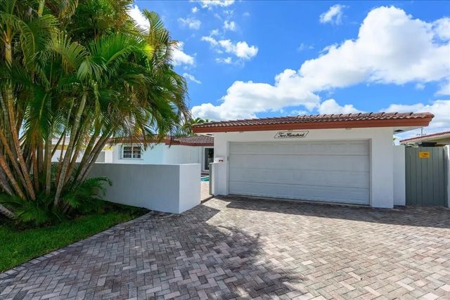 3 of 32 - 200 Se 11th Street, Pompano Beach, FL