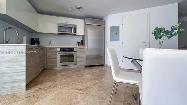 3 of 26 - 1300 Brickell Bay Drive #3007, Miami, FL