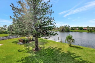 Photo of Listing #R11120179