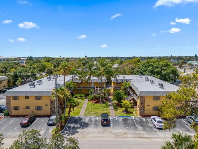 200 Croton Avenue #111, Lantana