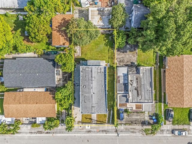 5 of 12 - 1075 Nw 30th Street, Miami, FL