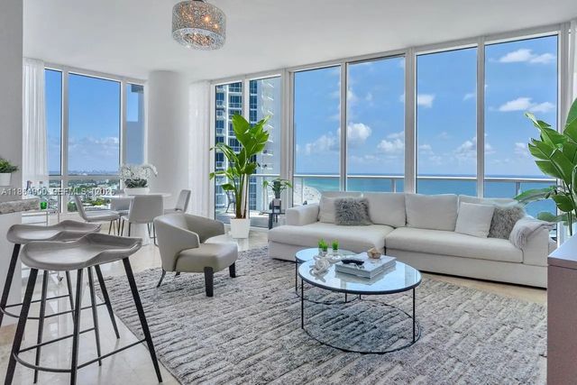 5 of 30 - 100 S Pointe Drive #2208, Miami Beach, FL