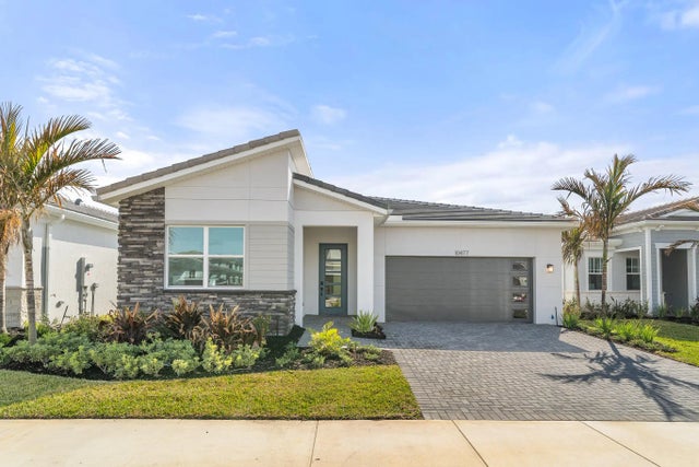 Photo of Listing #R11120486