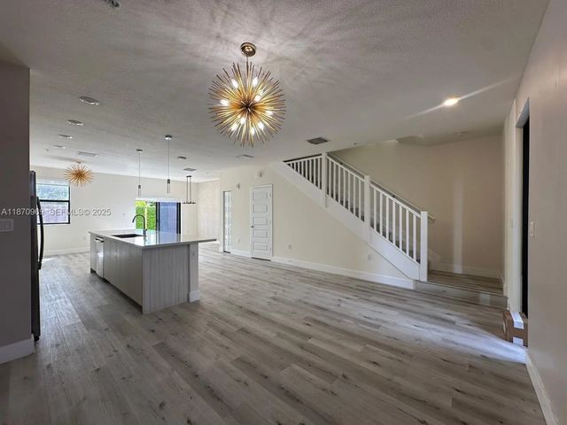 2 of 41 - 10413 Nw 82nd Street #9, Doral, FL