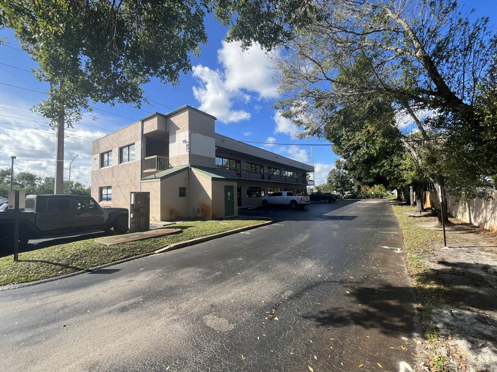 725 Se Port St Lucie Boulevard #203, Port St. Lucie