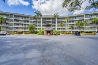 Photo of Listing #F10524691