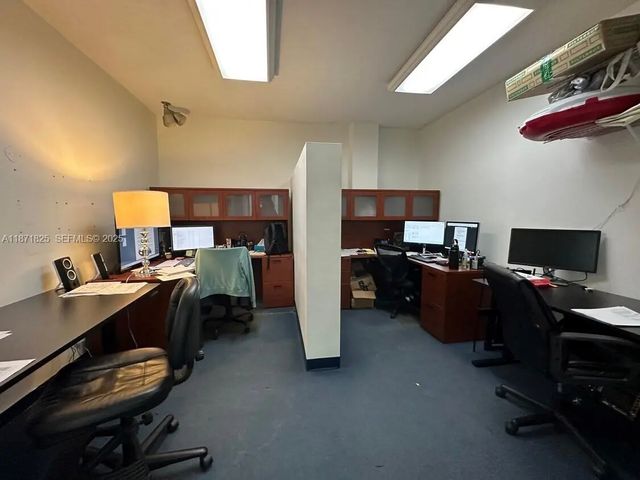 5 of 16 - 2116 N Dixie Highway, Hollywood, FL