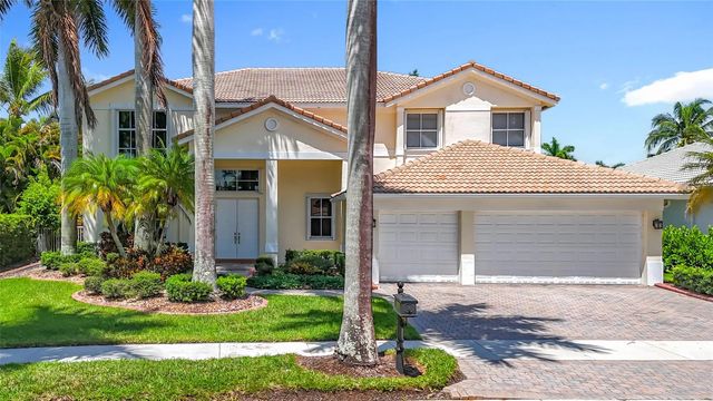 1673 Victoria Pointe Circle, Weston