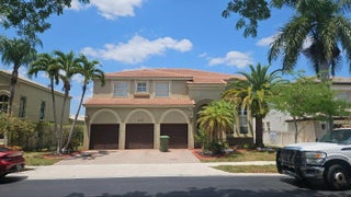 Photo of Listing #R11121041