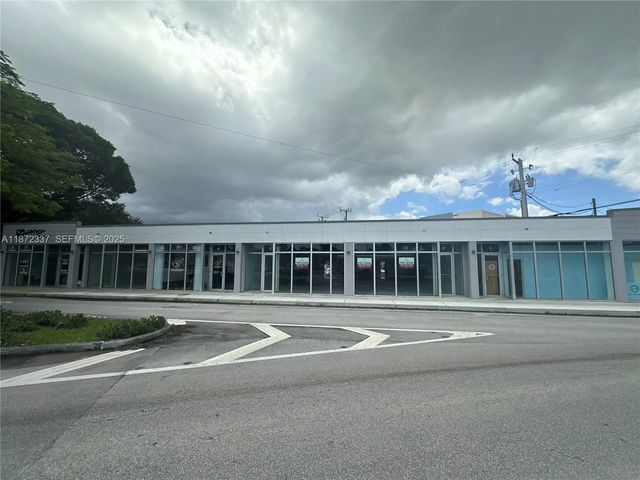 10 S Royal Poinciana Boulevard #3, Miami Springs